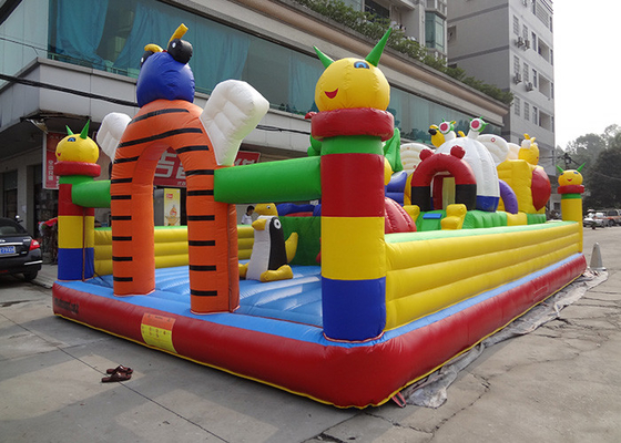 China Customized Cartoon Inflatable Bouncy Castle Waterproof  / Fire - Resistant supplier